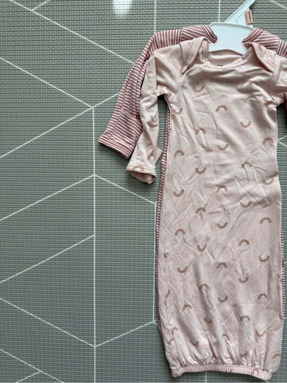 Carters|Baby girl Blush Muted Pink Ditsy Rainbow & striped neural sleep pajamas• - Picture 3 of 11